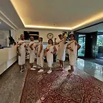 Zenit فندق